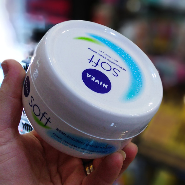 کرم نیوا سافت 200 میل اصل Nivea soft