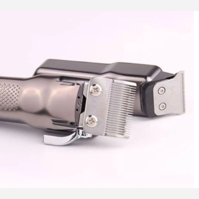 ماشین اصلاح 3 قلو وی جی ار مدل V-675s3