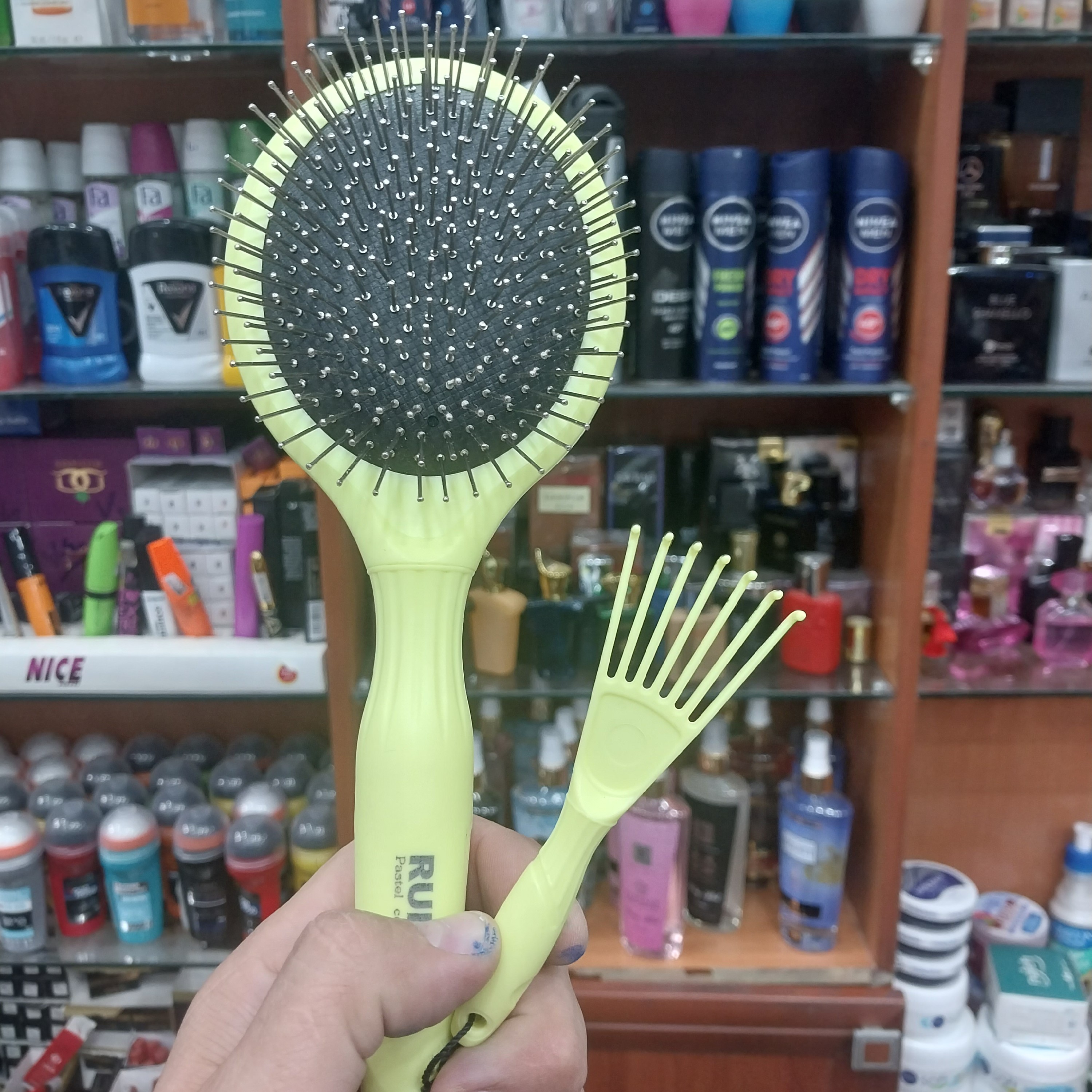برس سیمی روبن کیفیت بالا در 3 رنگ پرفروش و جذاب داری شانه جمه آوری مو از داخل برس و میخ جدا کننده فرق سر و جداسازی