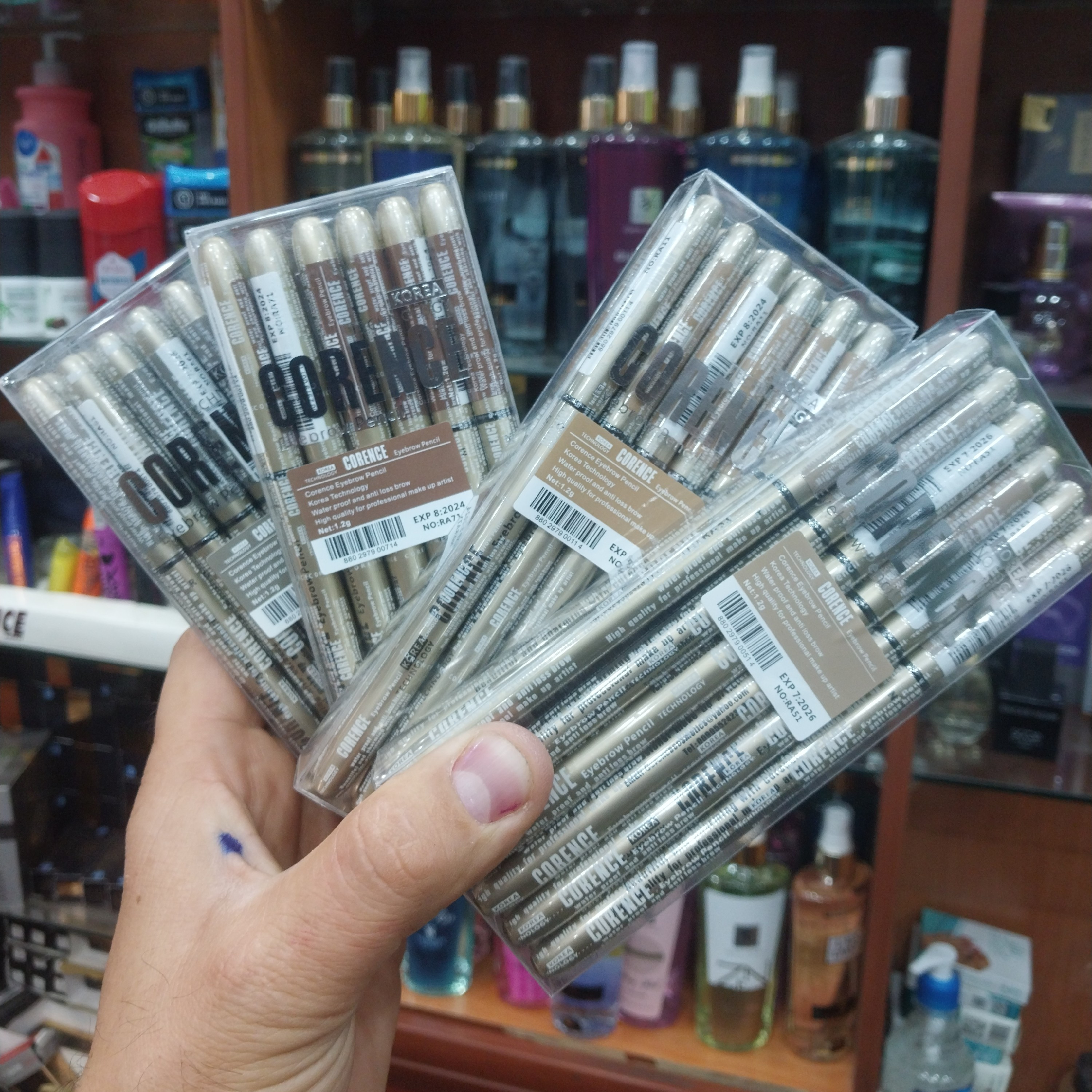 مداد ابرو کورنس اصلی شماره 101 ساخت کشور  کره جنوبی تیره ترین مداد ابرو کورنس