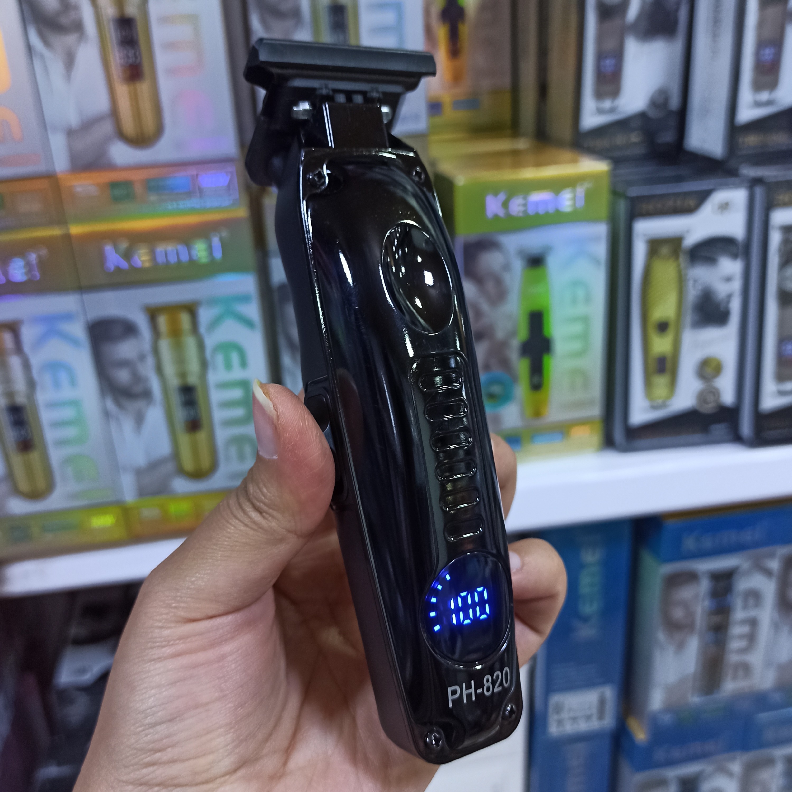 صفر زن صورت و بدن مارک فلیپس اصلی PHILIPS PROFESSIONAL 820 شارژی و مستقیم برق دیجیتالی و نمایشگر درصد باتری