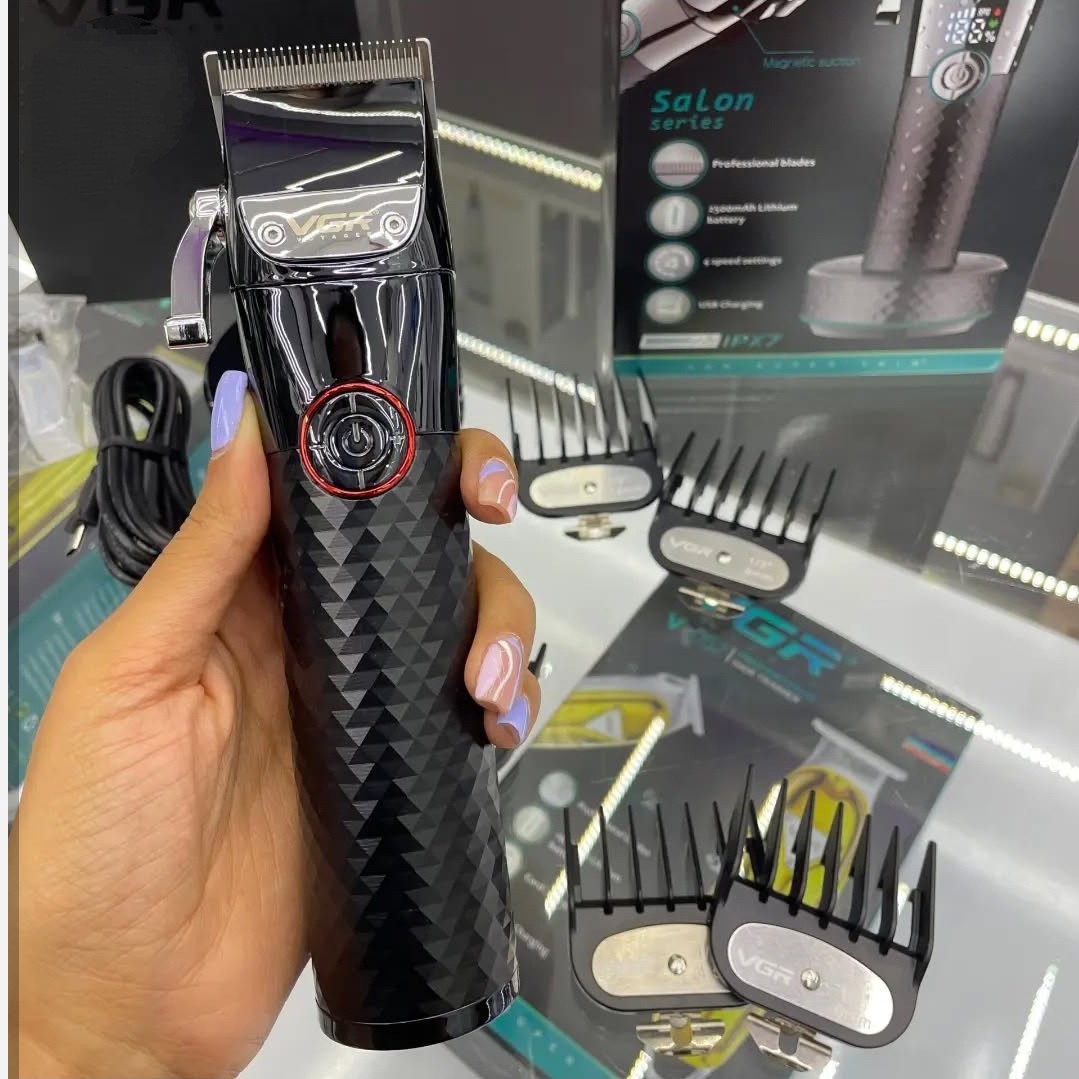 ماشین اصلاح حجم زن وی جی آر VGR V-682.