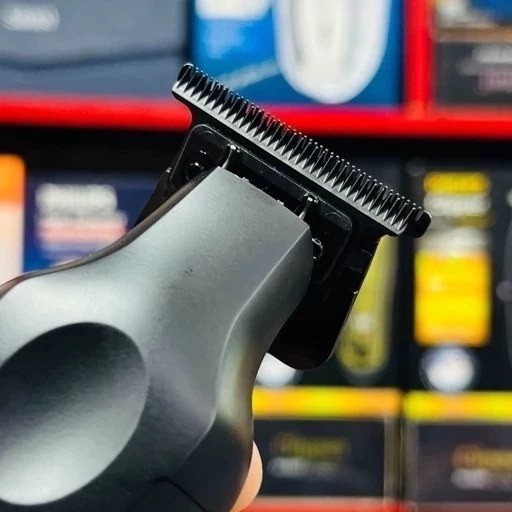 ماشین اصلاح صفرزن خط زن ضدآب فیلیپس 3 سرعته 7000 مدل 5686..