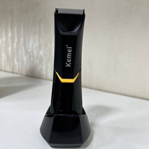 ماشین اصلاح مخصوص بدن و صورت kemei3208 با قابلیت اصلاح تمام نقاط بدن به علاوه خط زنی سر و صورت اورجینال