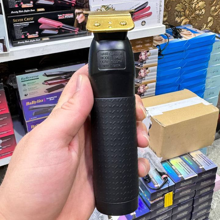 ماشین اصلاح و خط زن فیلیپس مدل PH-1853 - دور موتور 7200 دور در دقیقه و تیغه فولادی- شارژ 4 ساعته با باطری لیتیومی-هلند