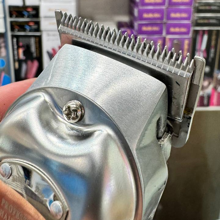 ماشین اصلاح حجم زن و خط زن فیلیپس فوق حرفه ای مدل PH6017 باتری لیتیومی 2000 میلی آمپر دارای پنج دیجیتالی دور موتور 6500