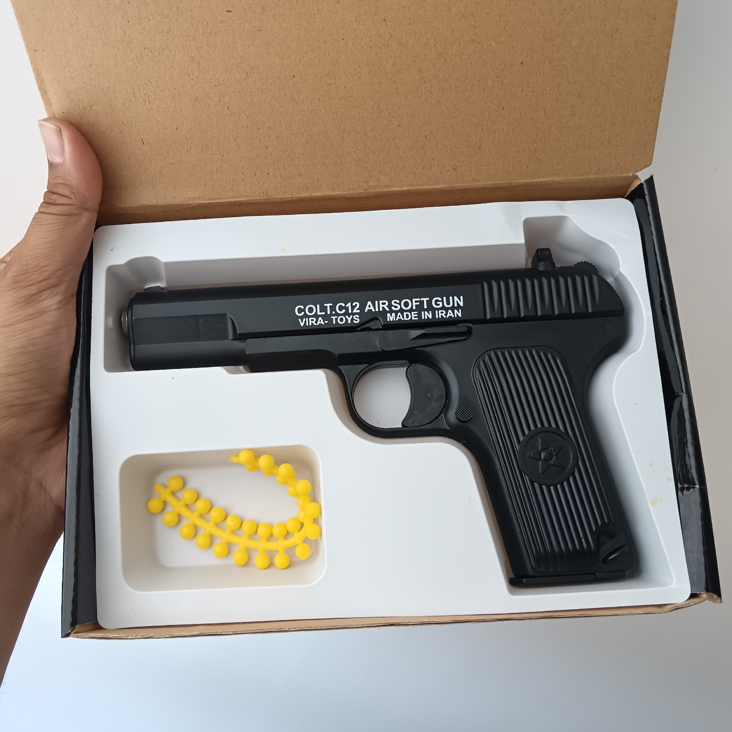 اسباب بازی کلت ساچمه ای ایرانی کلت ویرا تویز کلت ساچمه ای مدل c12 تفنگ ساچمه ای C12 کلت فلزی پلاستیکی AIR SOFT GUN c12