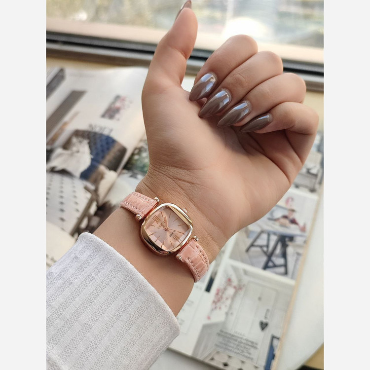 ساعت بند چرمی برند اولیجیا گالری هیما