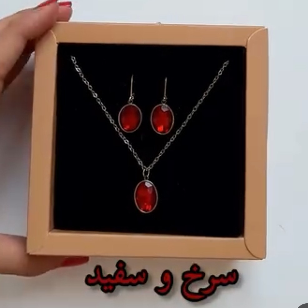 نیم ست جواهری قرمز استیل گالری هیما