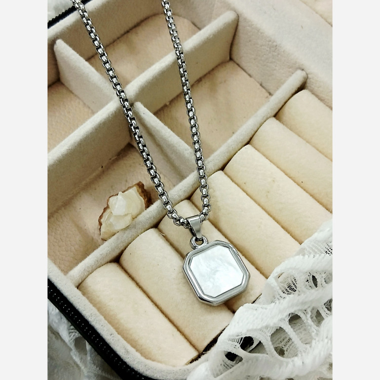 گردنبند مردانه اسپرت اونیکس سفید استیل.