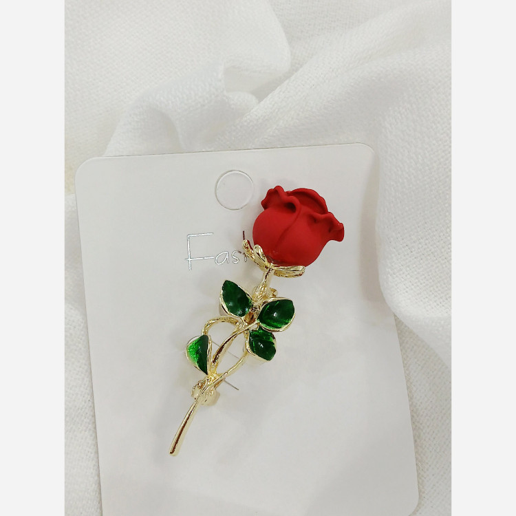 سنجاق سینه شاخه گل رز طرح طبیعی خاص و شیک