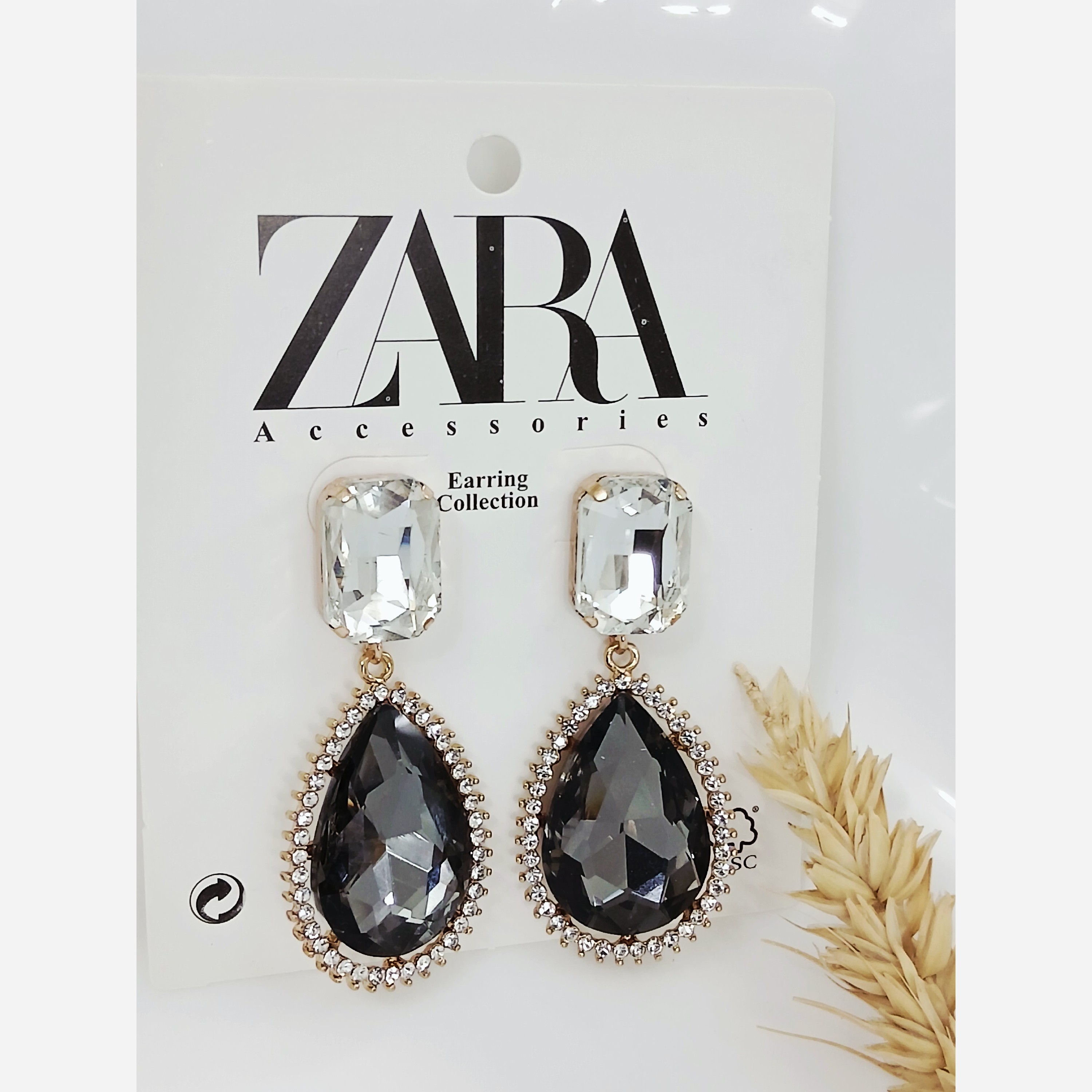 گوشواره زارا اشکی درشت مجلسی خاص دو رنگ نگین
