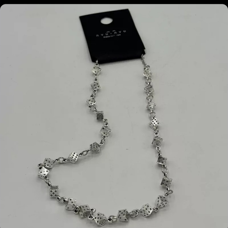 گردنبند کروم هارتز تاس chrome hearts