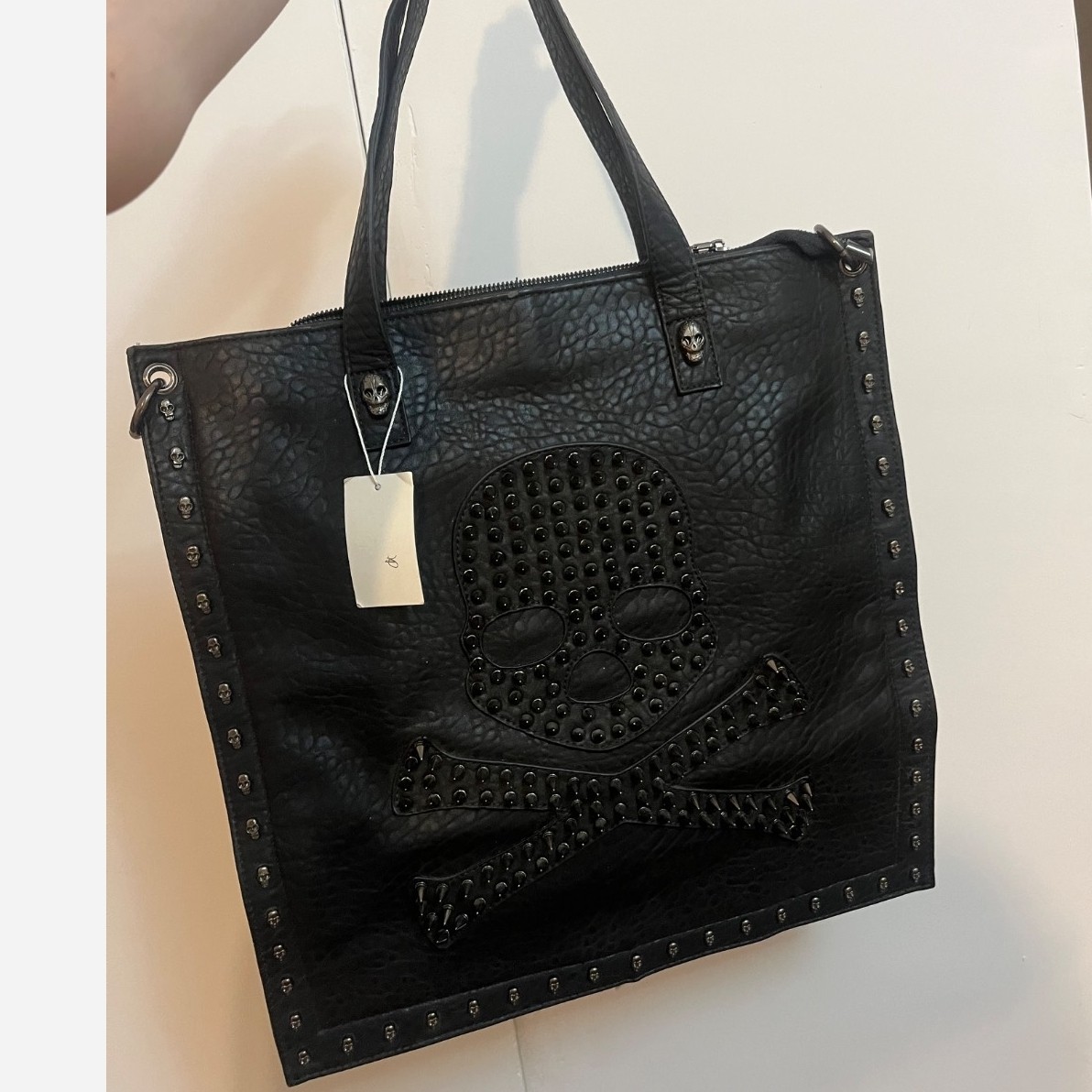 کیف اسکلتی اسپایک دار چرم مکعبی