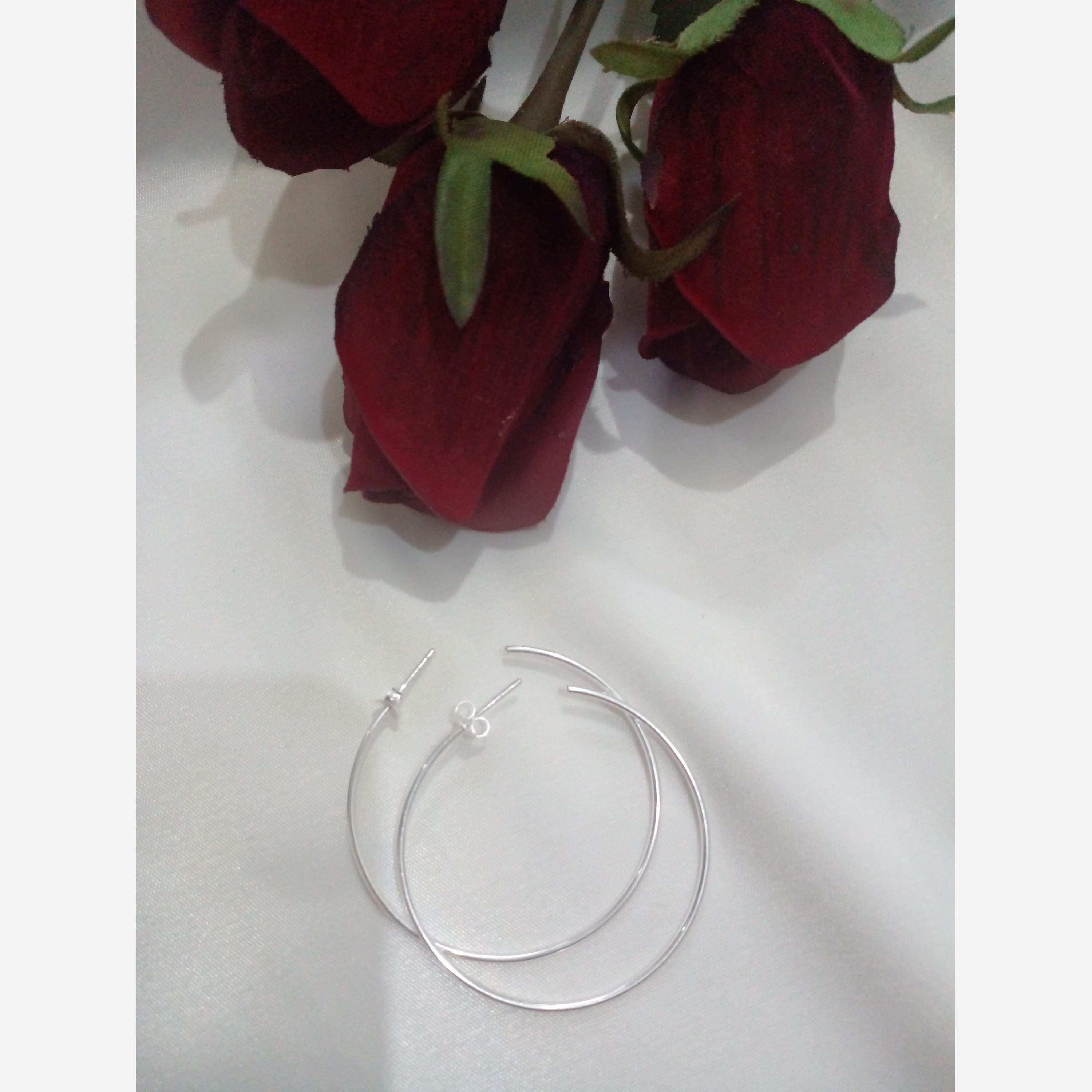 گوشواره حلقه ایی نقره در دوسایز با حک عیار 925