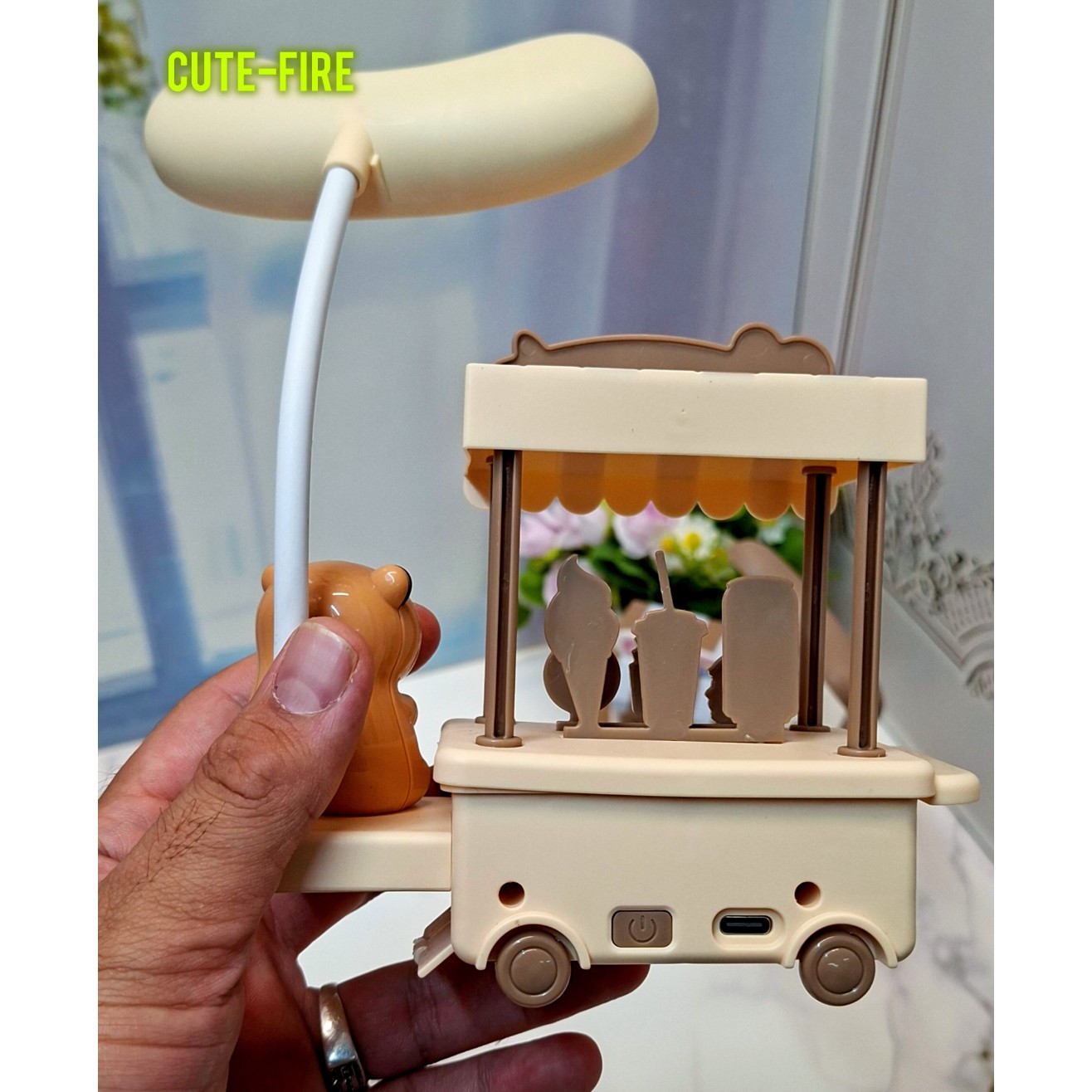 چراغ مطالعه شارژی مدل چرخ دستی طرح کاپی بارا چرخ متحرک نور 3 حالت