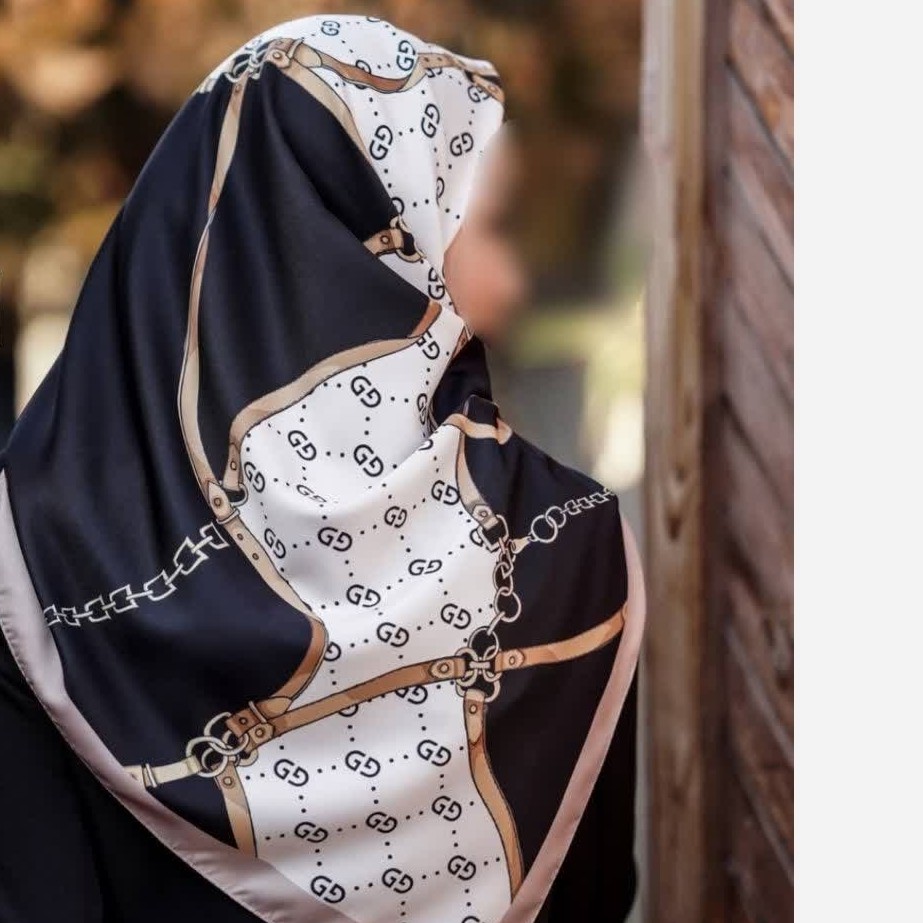 روسری ابریشمی زنانه
