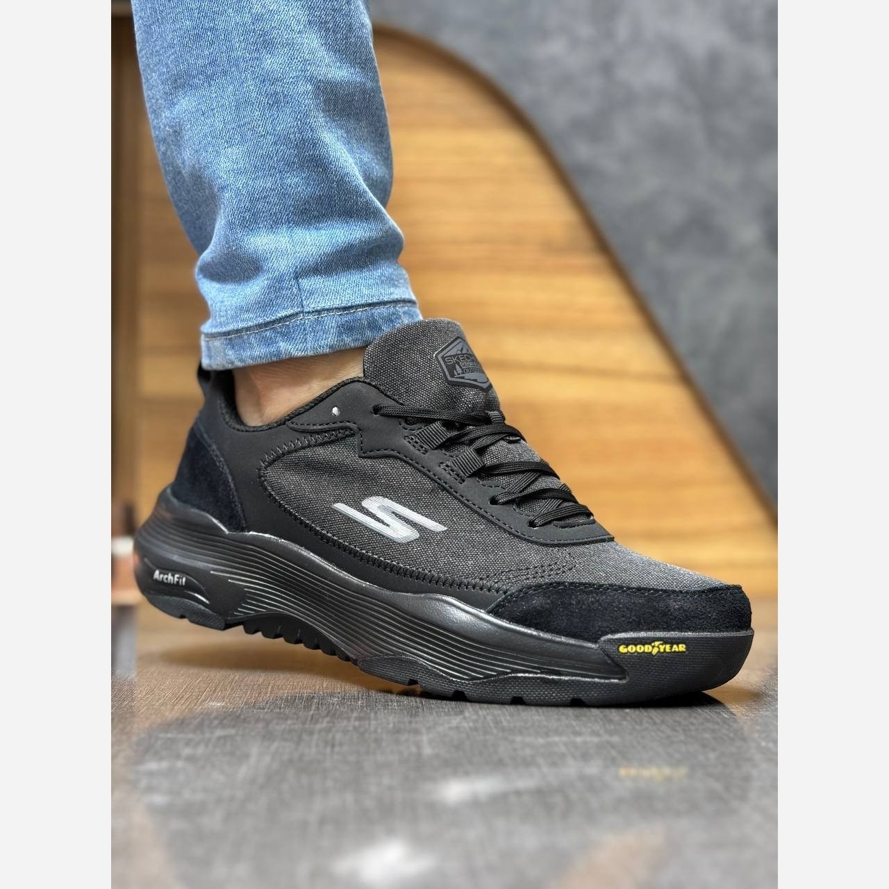 اسکیچرز مردانه مدل go walk مناسب طبیعتگردی