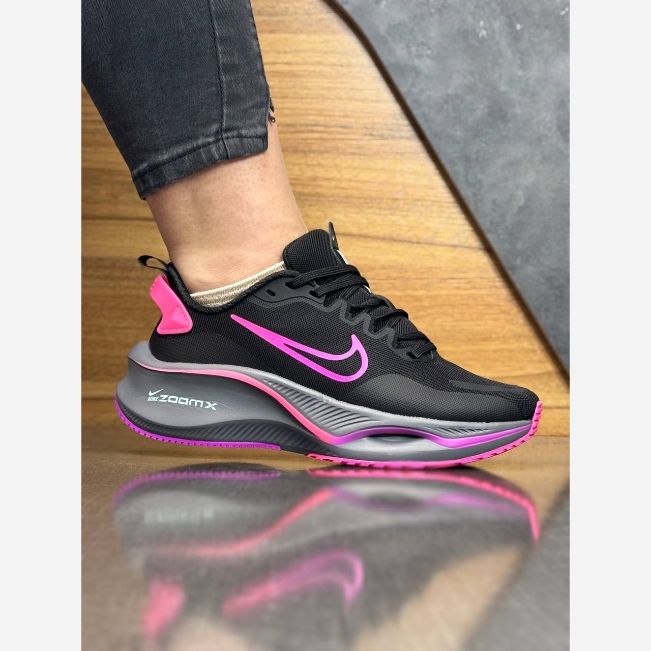 کتونی نایکی لبخندی زنانه مدل Nike Air Zoom