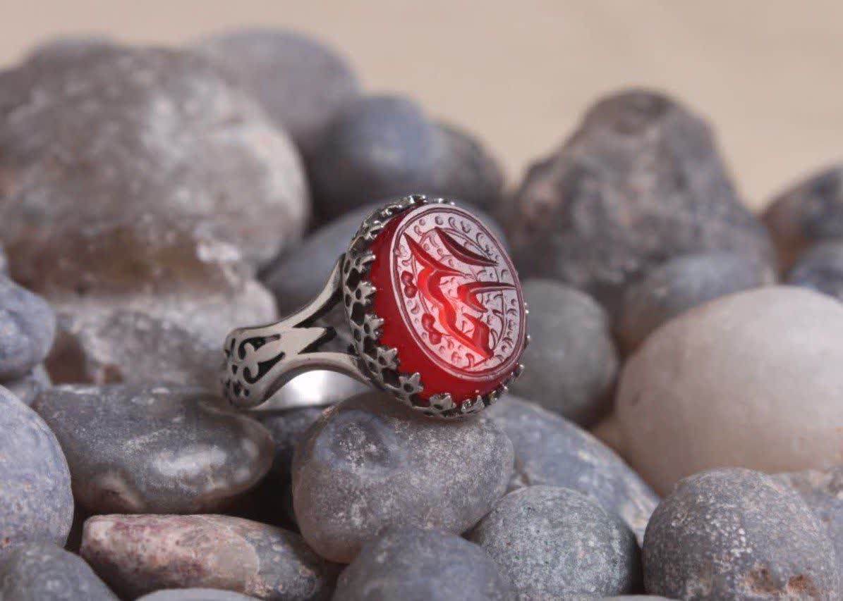 انگشتر نقره باسنگ عقیق قرمز با حکاکی یاحیدر کد 1349