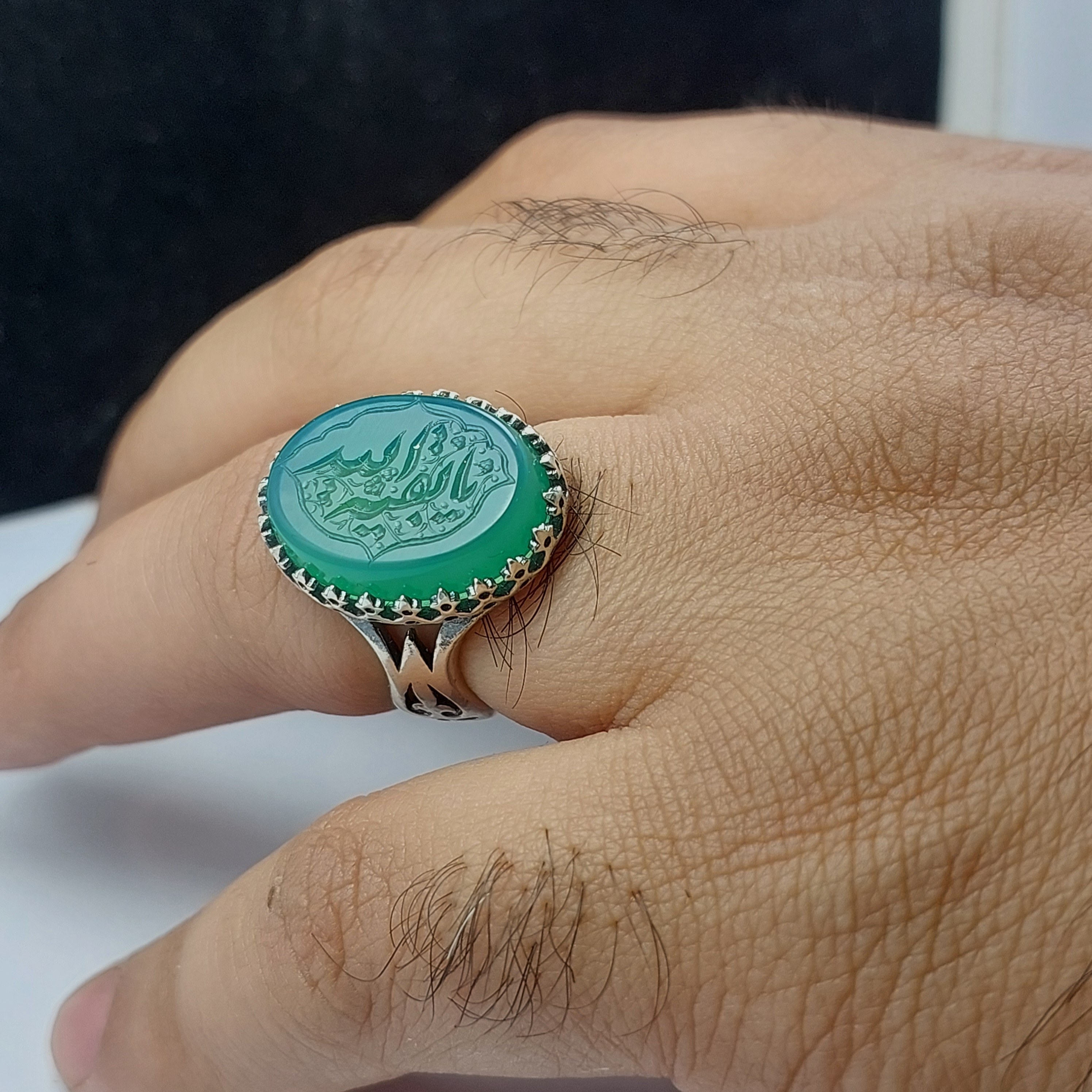 انگشتر عقیق سبز حکاکی یابقیت الله