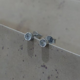 گوشواره نقره پرسی تک نگین
