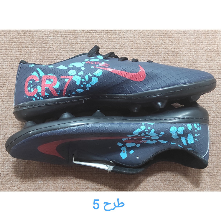 کفش استوک فوتبال اعلا مارک Nike سایز 44