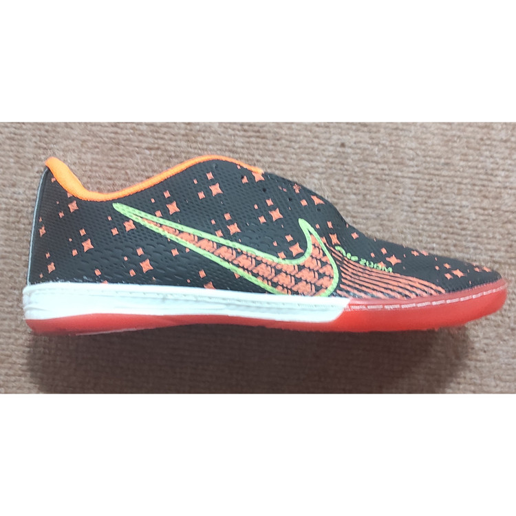کفش فوتسال سالنی اعلا مارک Nike سایز 40 تا 44