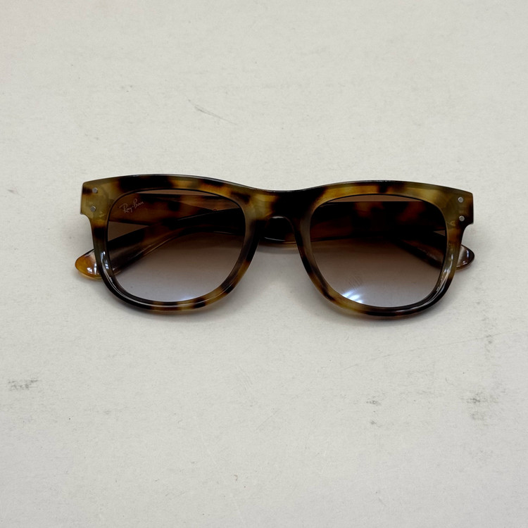 عینک آفتابی ریبن ویفرر ریورس پلنگی به همراه پک کامل rayban (ارسال رایگان)