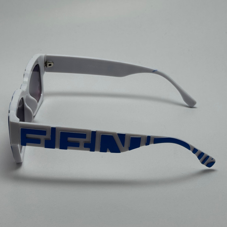 عینک آفتابی فندی FENDI سفید آبی کد 23087 - کیفیت مستر - لیمیتد ادیشن (ارسال رایگان)