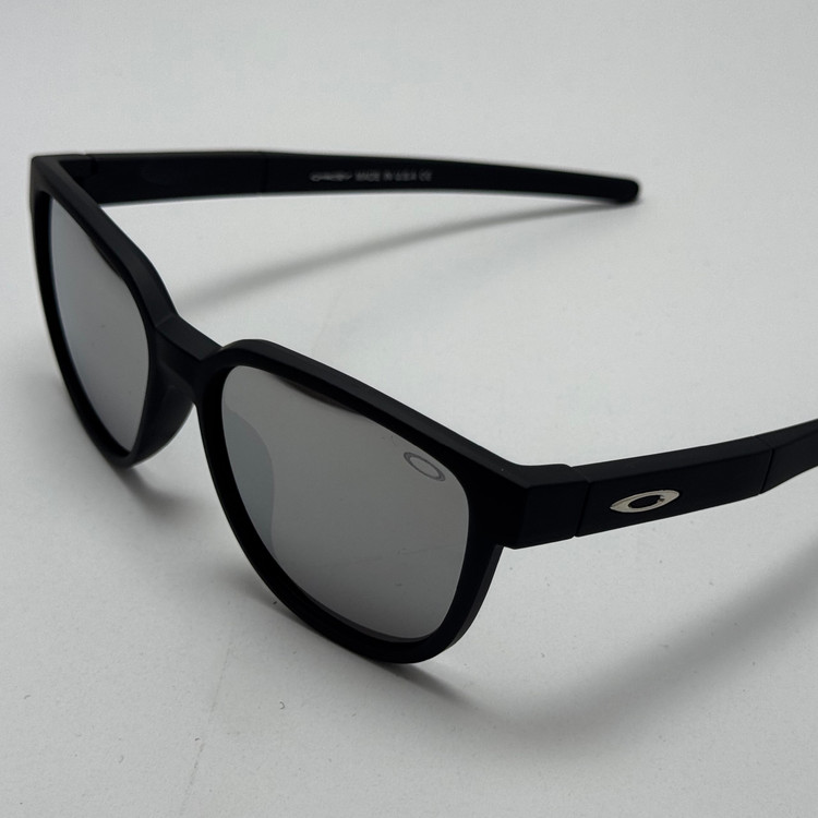 عینک آفتابی اوکلی سبک OAKLEY آمریکایی مشکی عدسی آیینه کد 2435 (ارسال رایگان)