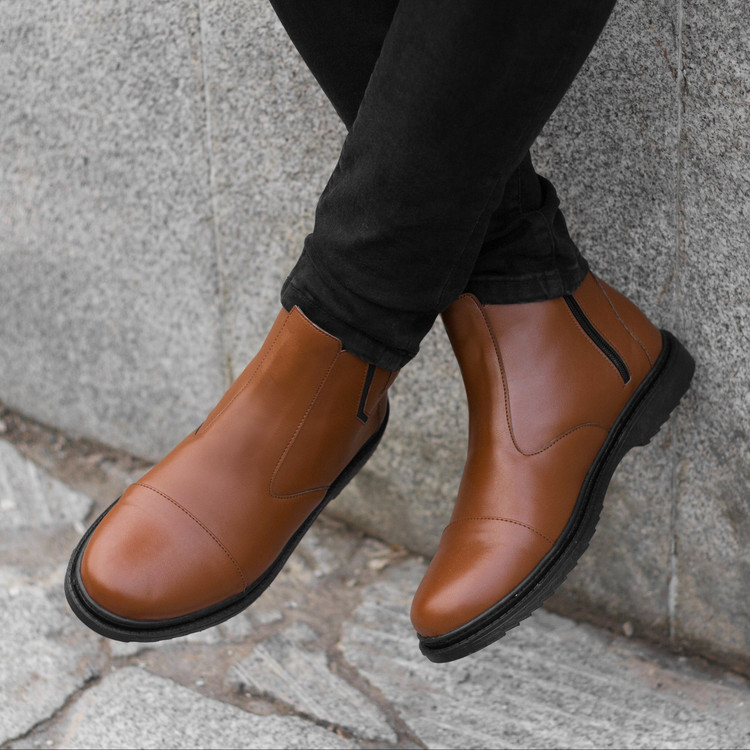 نیم بوت مردانه زیپی مدل اسپانیا رنگ عسلی (پس کرایه)