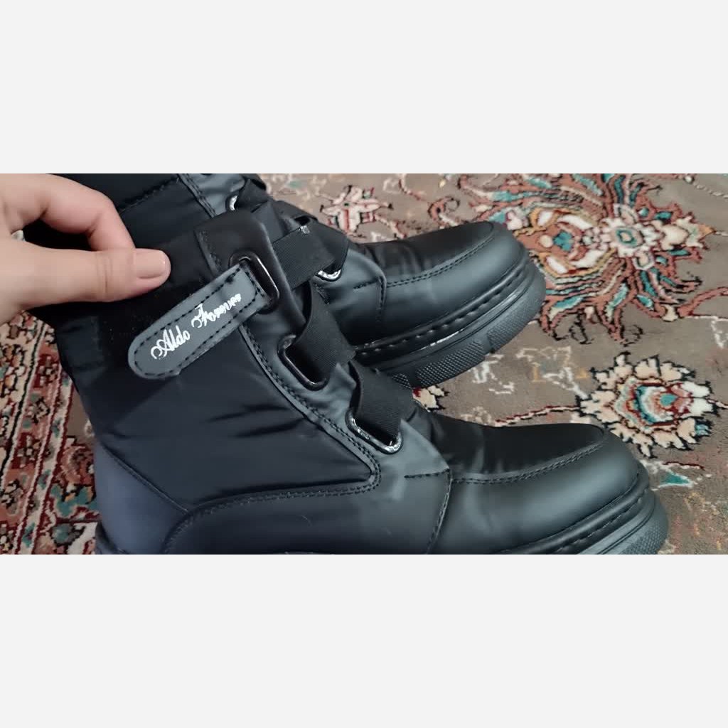 بوت کاپشنی دخترانه زنانه / نیم بوت / مدل فراماگا / رنگ مشکی / ضد اب / پرفروش باحداقل سود / ارسال رایگان پرفرووش (پس
