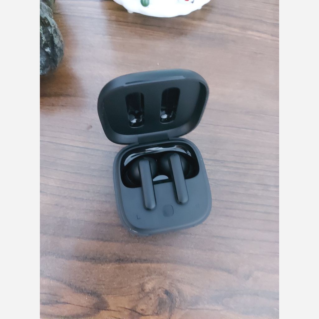 ایرپاد QCY T13 ANC / کیو سی وای / با قابلیت ANC/نویز کنسلینگ فعال/میکروفون ENC پیشرفته/دارای 4 میکروفون/عالی ایکس